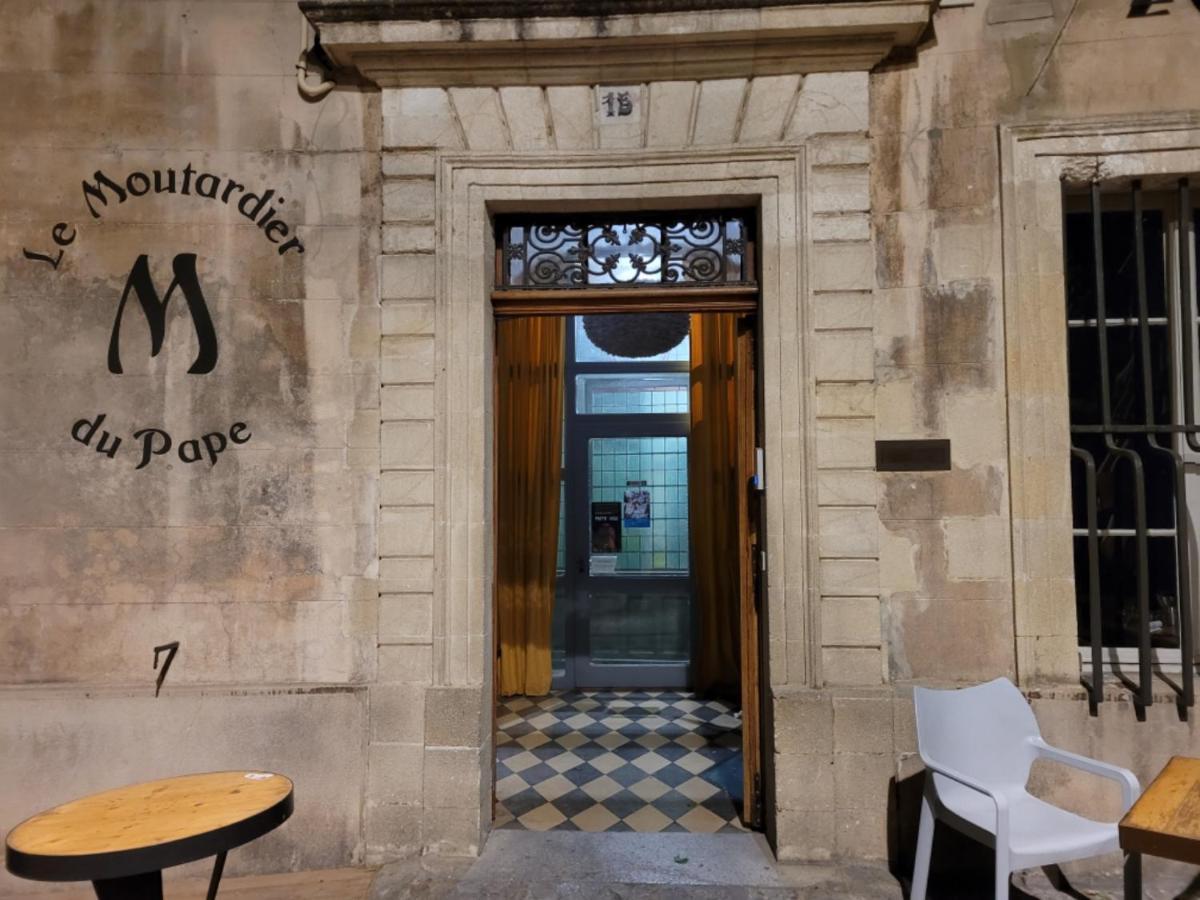 Apartamento Un Nid Sur Les Toits Face Au Palais Des Papes Aviñón Exterior foto