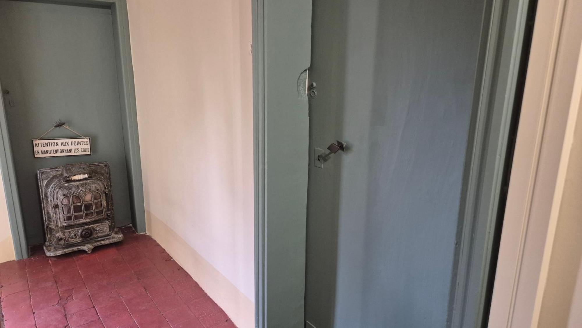 Apartamento Un Nid Sur Les Toits Face Au Palais Des Papes Aviñón Exterior foto